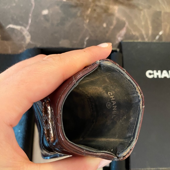 Auth 💯Chanel IPhone 4 case black patent